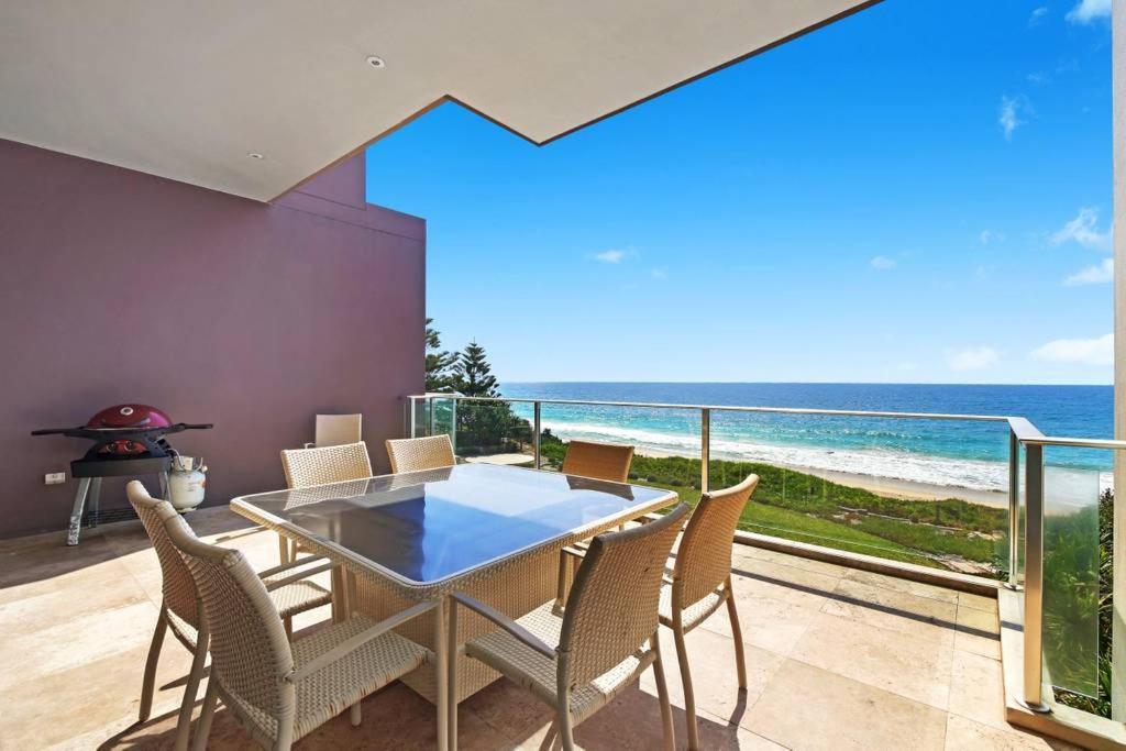 Apartamento Beach And Ocean Front Penthouse With Wifi And Parking Entrance Exterior foto